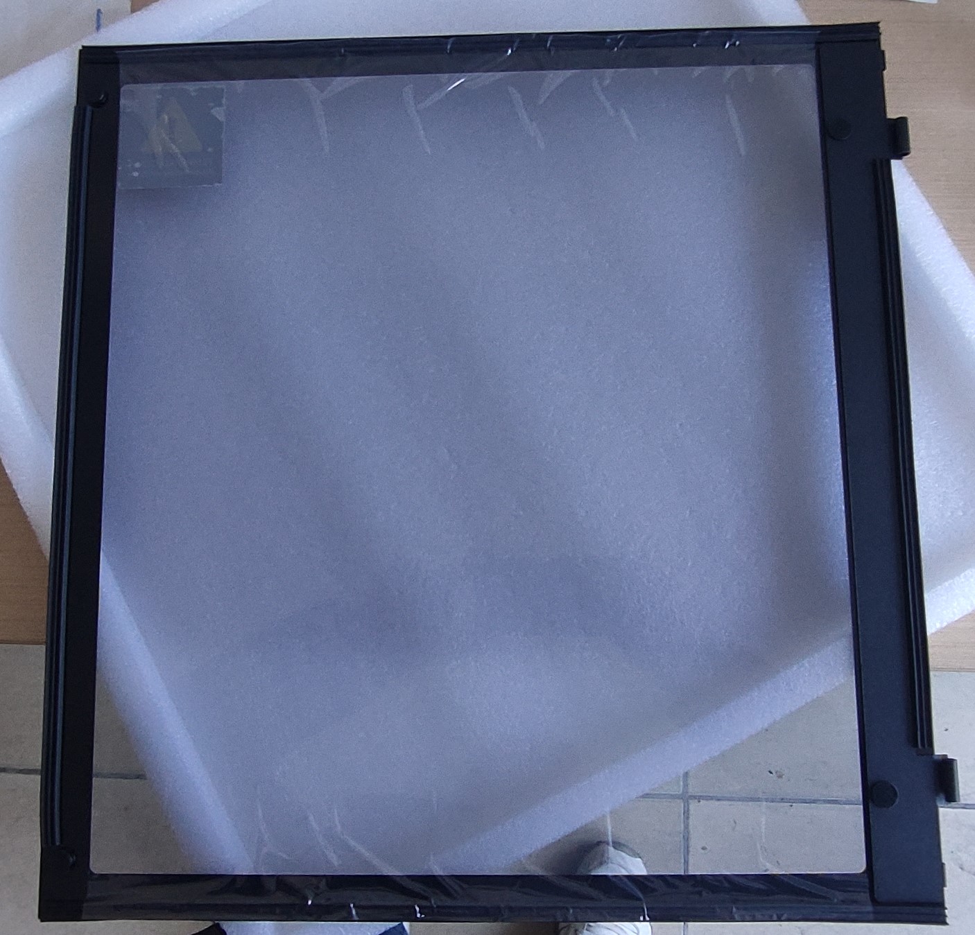 PHANTEKS%20Yedek%20Parça%20-%20CAM%20-%20P600S-%20Siyah%20Kasa%20Camı%20%20(46cm%20x%2048cm)