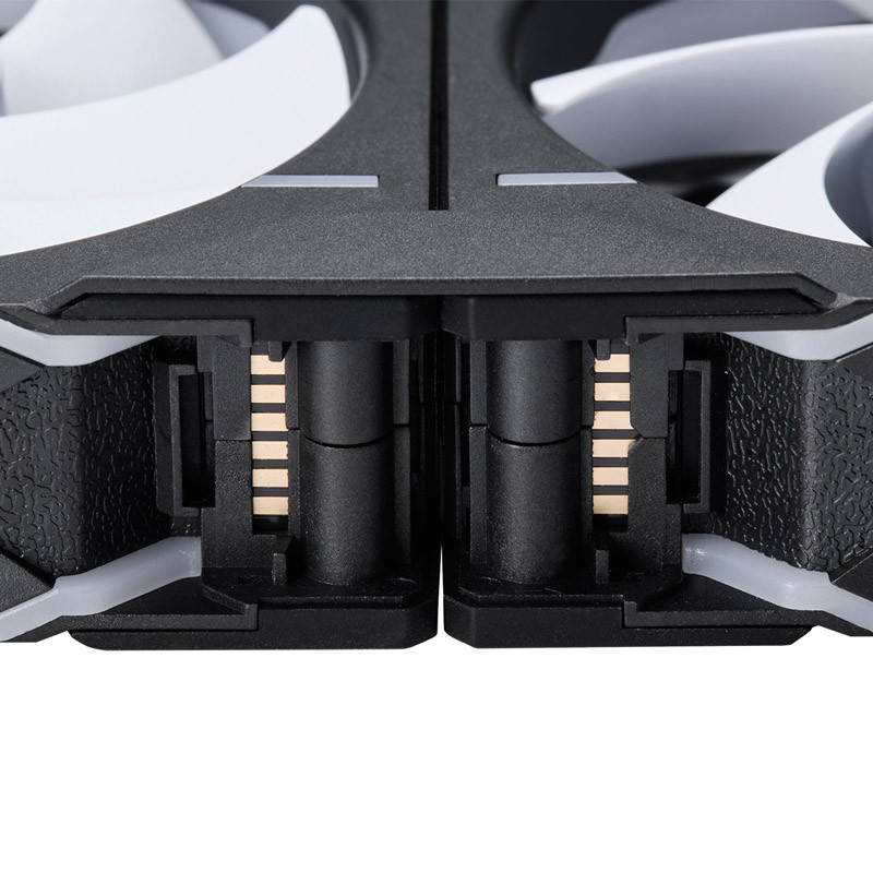 Phanteks%20D30-120%20mm%20D-RGB%20Ters%20Hava%20Akışlı%20Bilgisayar%20Kasa%20Fanı