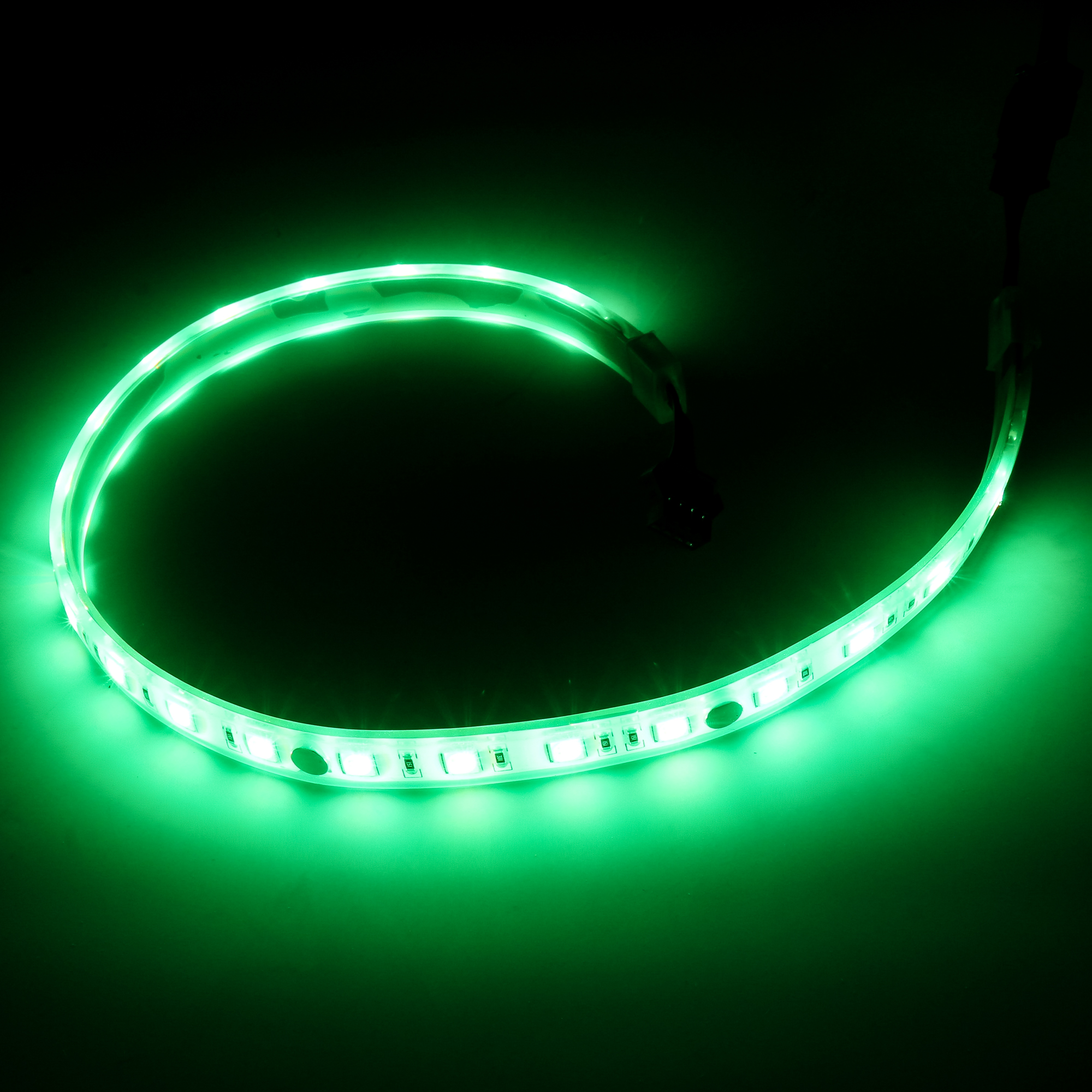 Phanteks%20Manyetik%20RGB%20LED%20Şerit%20-%20400mm