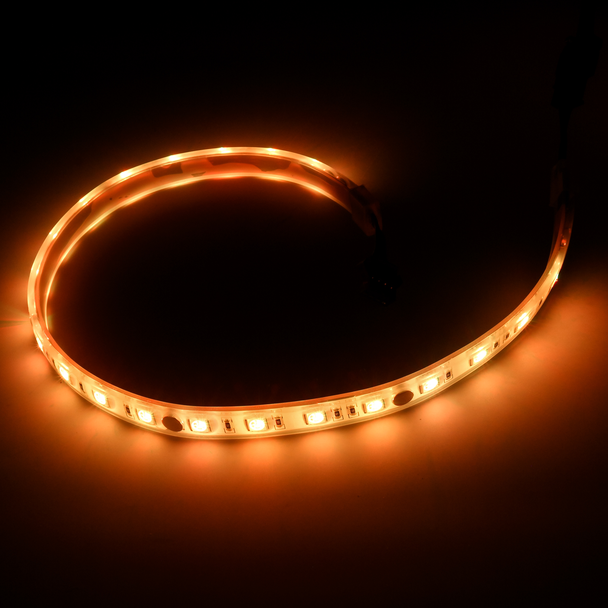 Phanteks%20Manyetik%20RGB%20LED%20Şerit%20-%20400mm